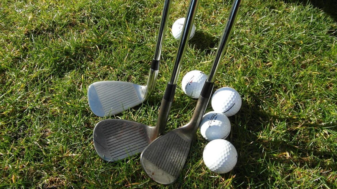 Mastering the Greens: Essential Golf Etiquette for Beginners